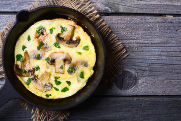Scrambled eggs with mushrooms