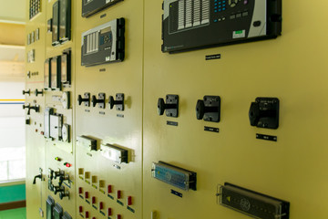 Control Panel and Monitor Switching