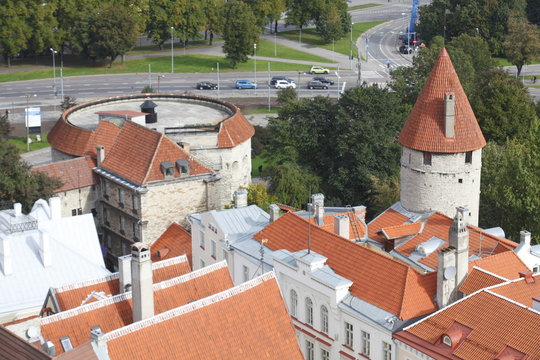 Ausblick von der Olaikirche oder Oleviste Kirik auf die T&uuml;rme de