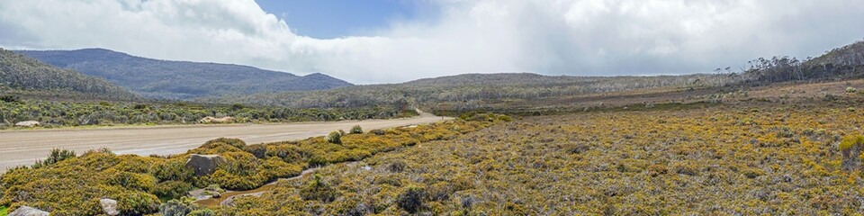 Fototapeta na wymiar Lake Dosbson Road,Mount Field National Park, Tasmania, Australia