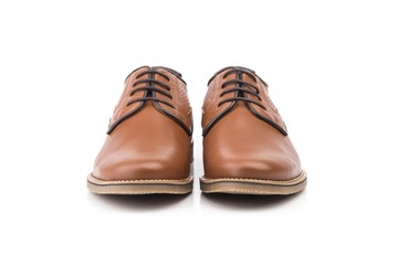 Zapatos de hombre en piel cuero