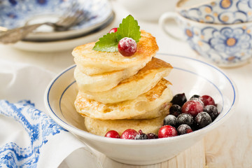 Pancakes with berries