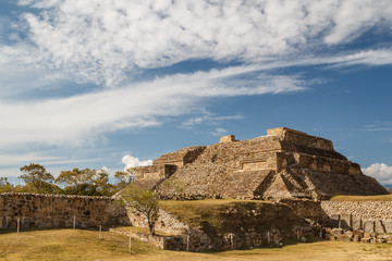 Fototapeta na wymiar Ruins of the zapotec pre-hispanic city Monte Alban, Oaxaca, Mexi