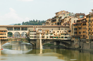 Florenz Fluß Arno und Ponte Vecchio