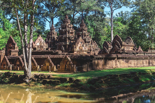 Tower and galleries in Banteay Srei, Siem Reap, Cambodia.