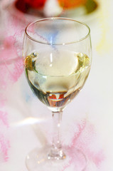 Photos glass of white wine