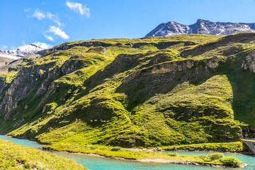 Gebirgssee im Hochgebirge der Tauern