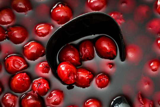 Kirschkompott mit Kelle, Kompott, Kirschen, Nachspeise