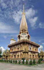 The most important of the 29 buddhist temples of Phuket is Wat Chalong