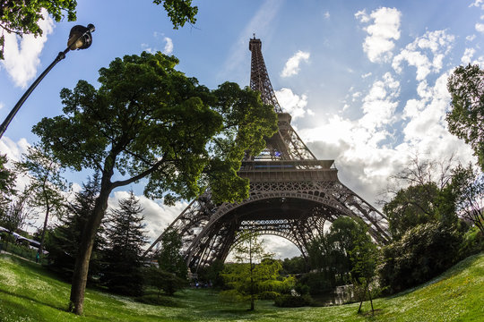 Eiffel tower in spring. Paris, France