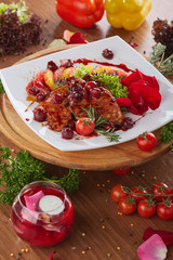Berry meat dish with tomato and pepper
