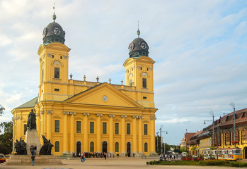 Fototapeta na wymiar The Great Reformed Church in Debrecen, Hungary