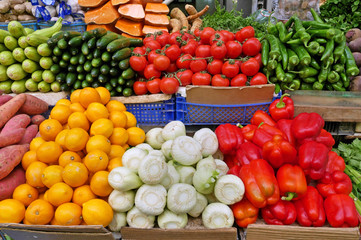 Fototapeta na wymiar fresh fruit and vegetable stand