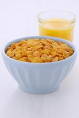 Healthy corn flakes breakfast