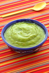 Delicious mexican guacamole dip