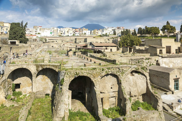 Obraz premium People inside Herculaneum