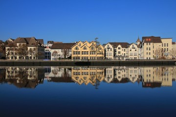 Fototapeta na wymiar Shore of the Rhine in Schaffhausen