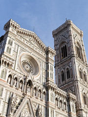 Fototapeta premium Photo of the Duomo di Firenze taken on a sunny morning.