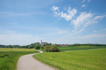 Wanderweg zum Kloster Andechs, Wallfahrtort Bayern