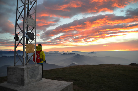 Alba sul monte Linzone a Bergamo