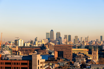 Naklejka premium Sunset over financial district cityscape of London