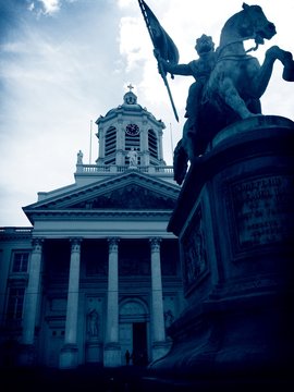 Man On Horse Statue 