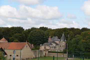 château de moulin l'évêque