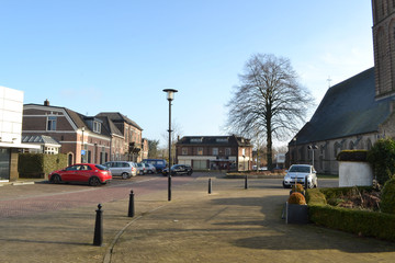 Straat rond de Remigiuskerk van engelo gemeente Bronckhorst