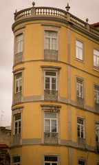 Fototapeta na wymiar round building portugal