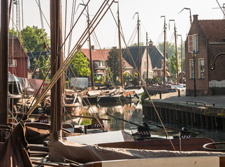 Fototapeta na wymiar Old fisher boats in Bunschoten-Spakenburg, Utrecht, Holland, NLD