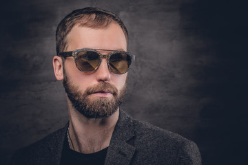 Fototapeta premium Bearded male in sunglasses.