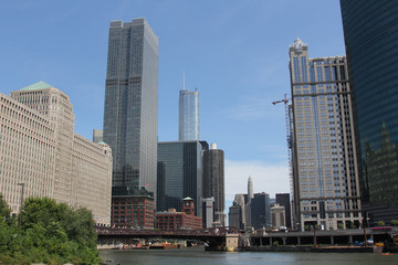 Fototapeta na wymiar View of Downtown Chicago from Chicago River