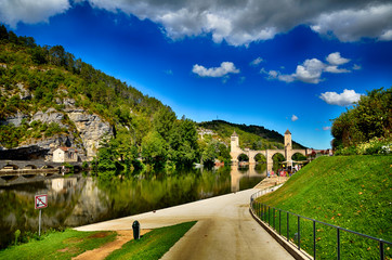 Valentre bridge, symbol of Cahors town, France - obrazy, fototapety, plakaty