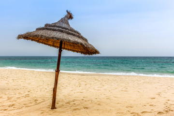 Tunesien Strand Sonnenschirm