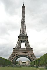 Fototapeta na wymiar Eiffel Tower from the Champ de Mars