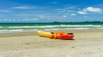  kayak with life jacket.