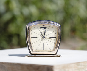 bracket clock