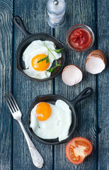 fried eggs