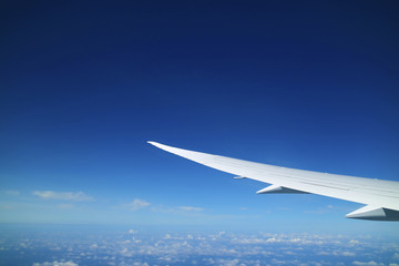 飛行機から見た青空　Blue sky seen from an airplane