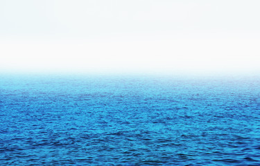 Obraz premium Beautiful sky and blue sea