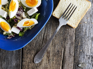 salad wth boiled eggs and feta
