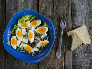 salad wth boiled eggs and feta