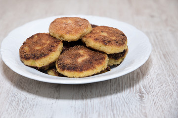Vegetable cutlets / fritter / cackes