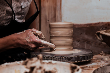 Fototapeta na wymiar hands working with clay