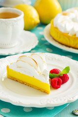 lemon pie with meringue
