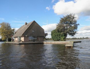 Home sweet home on water