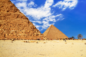 The Great Pyramid of Giza at the Pyramid of Khafre, Egypt