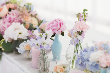 flower decorations for holidays and wedding dinner