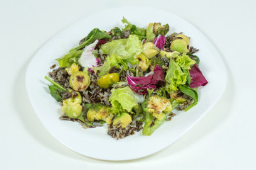 plate of green salad with vegetables