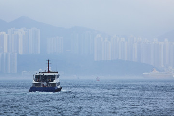Bateau en mer de Chine, port de Kowloon, Hong-Kong, Asie